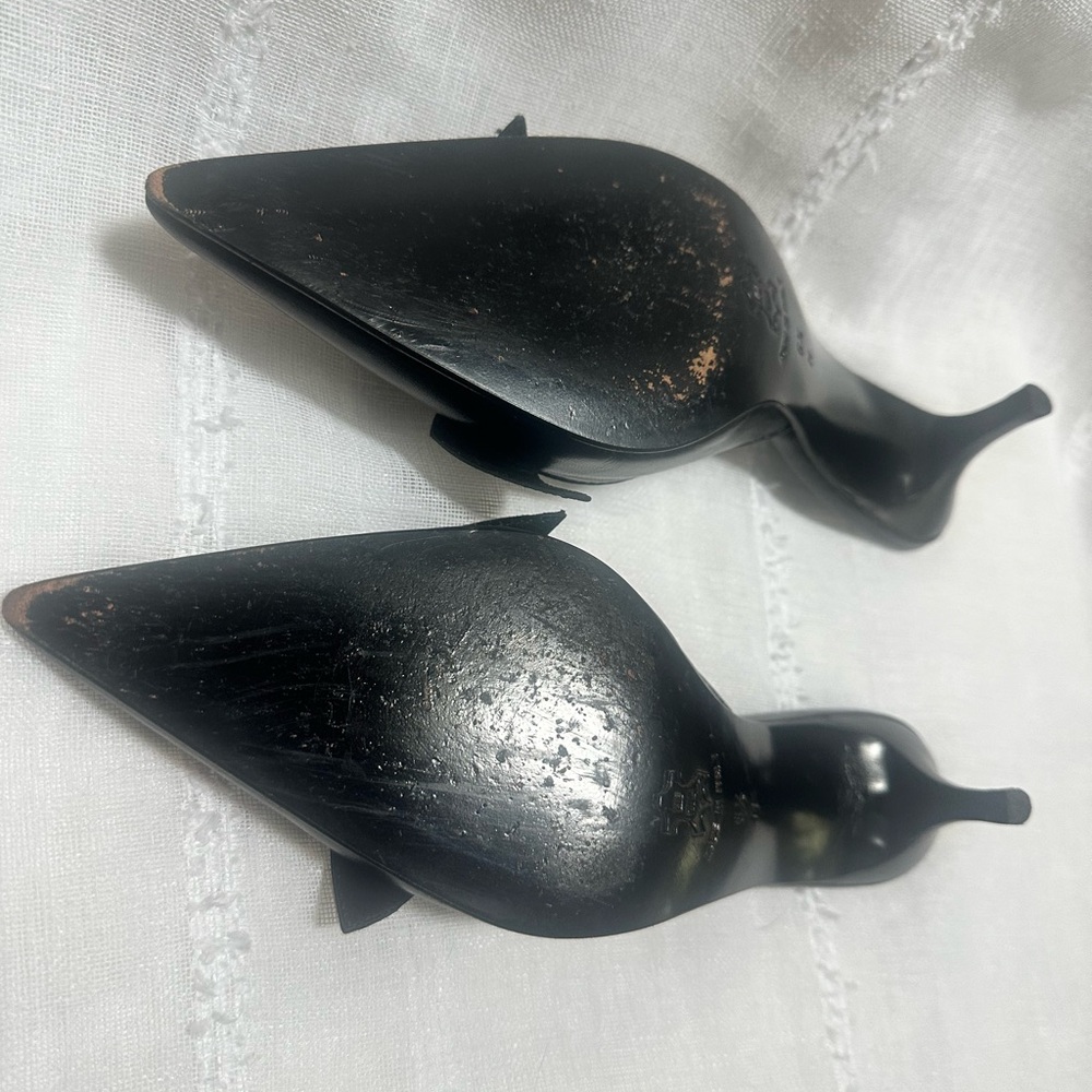 Isaac Mizrahi Black Pointed-Toe Kitten Heels with Bow detail Made in Italy - Picture 7 of 9